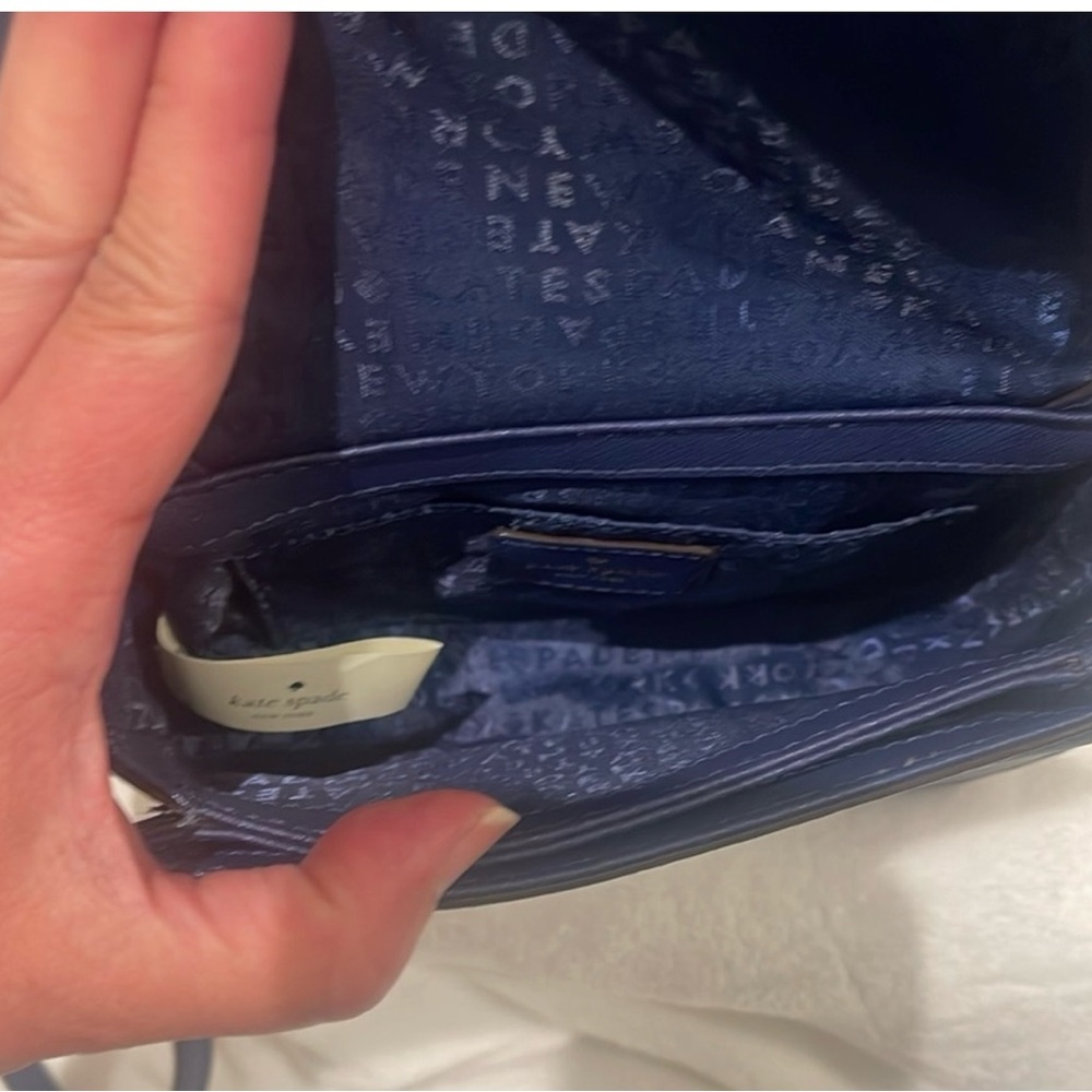 Immaculate Navy Kate Spade New York Crossbody - Picture 8 of 12